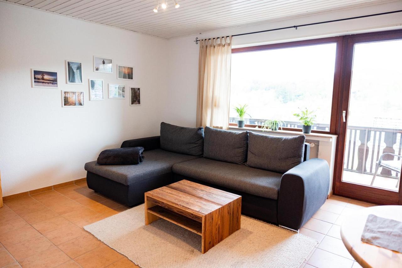 Ferienwohnung Mit Seeblick — Sport Und Erholung Winterberg Ngoại thất bức ảnh