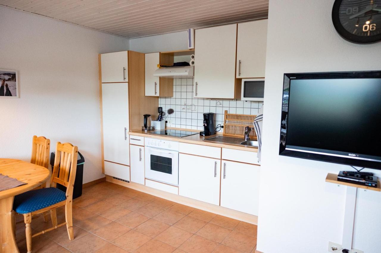 Ferienwohnung Mit Seeblick — Sport Und Erholung Winterberg Ngoại thất bức ảnh